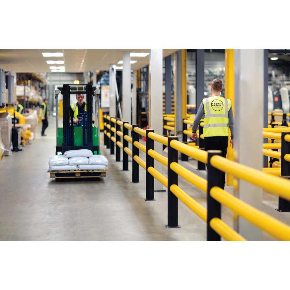 Product image no. 5: A-SAFE iFlex pedestrian barrier made from MEMAPLEX®, centre post