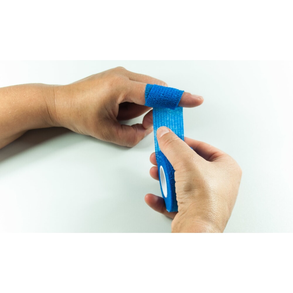 Produktabbildung Nr. 2: ACTIOMEDIC® Schnellverband AQUATIC, 3 cm x 7 m, blau