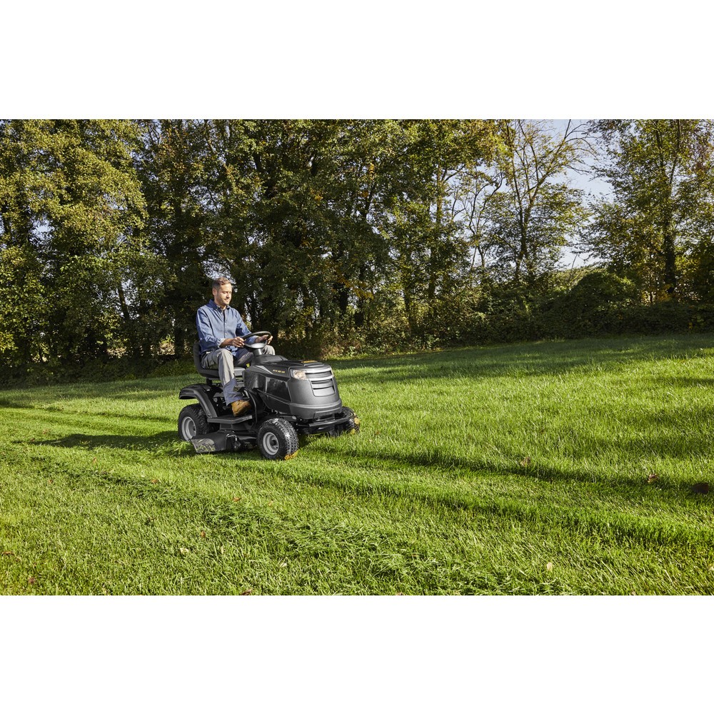 Produktabbildung Nr. 4: ALPINA Benzin-Rasentraktor AT3 98 HA