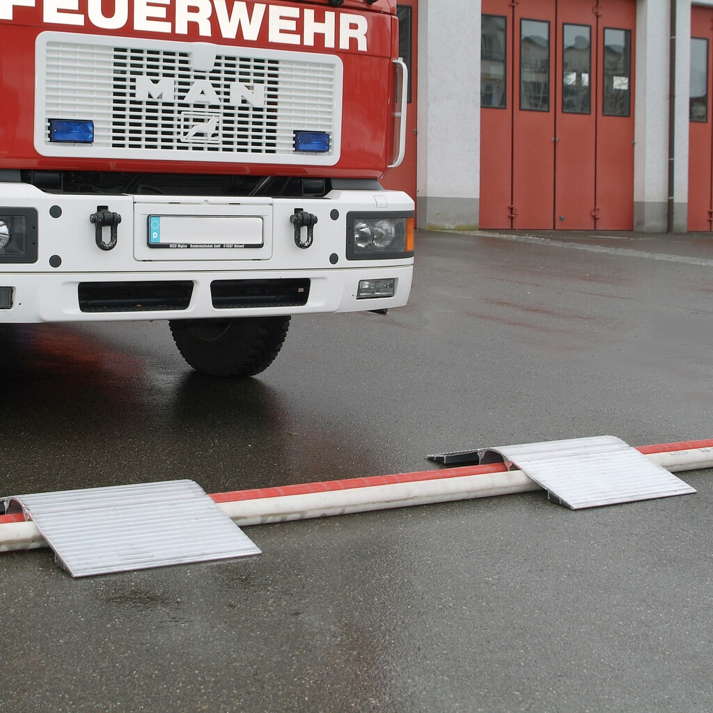 Produktabbildung: Altec Verladebrücke SKR, Überfahrbrücke für Leitungen und Schläuche, TK 7.000 kg, Länge 750 mm