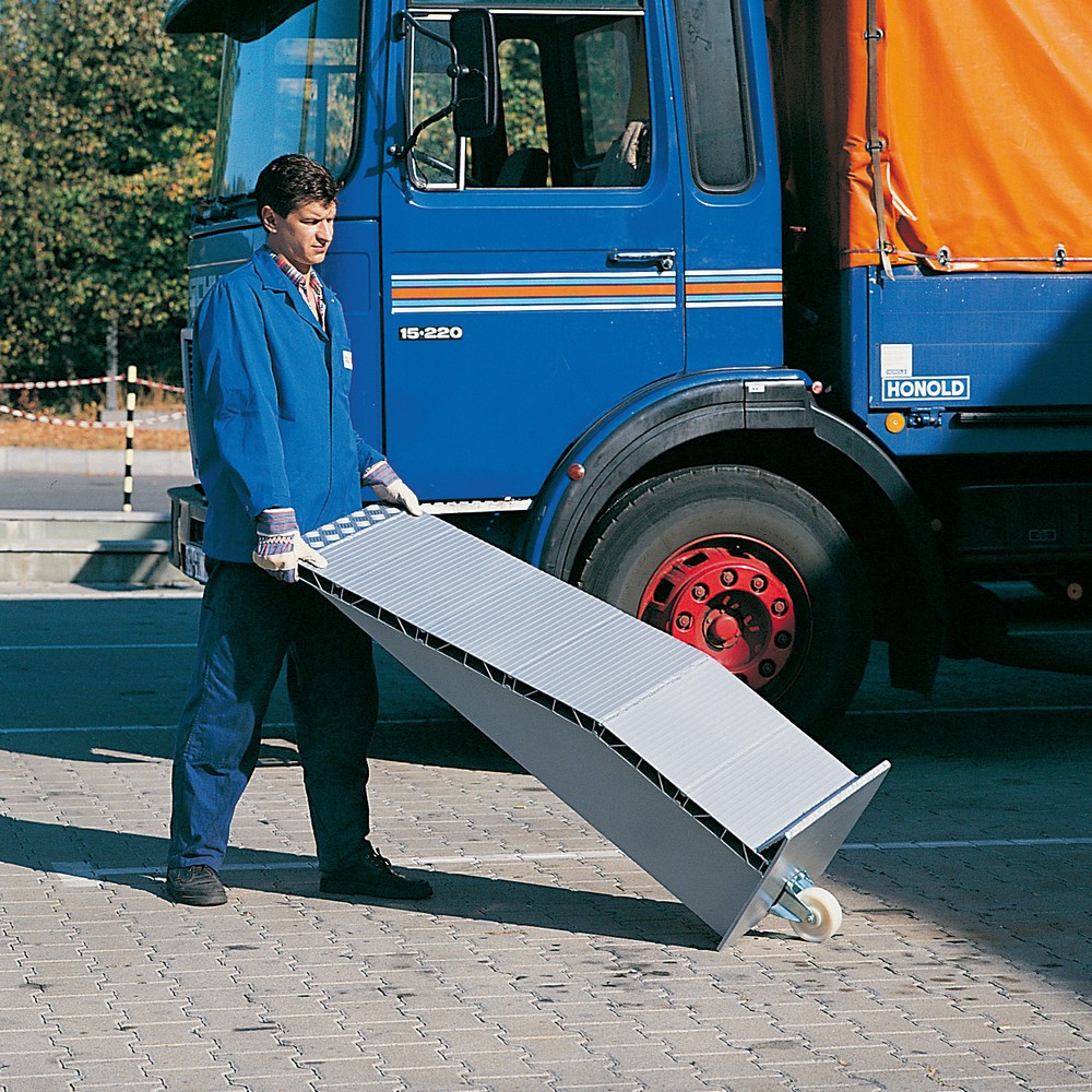 Zdjęcie produktu nr 2: Aluminiowe kliny najazdowe, nośność 24 000 kg/para, WxSxD 290 x 500 x 1 440 mm