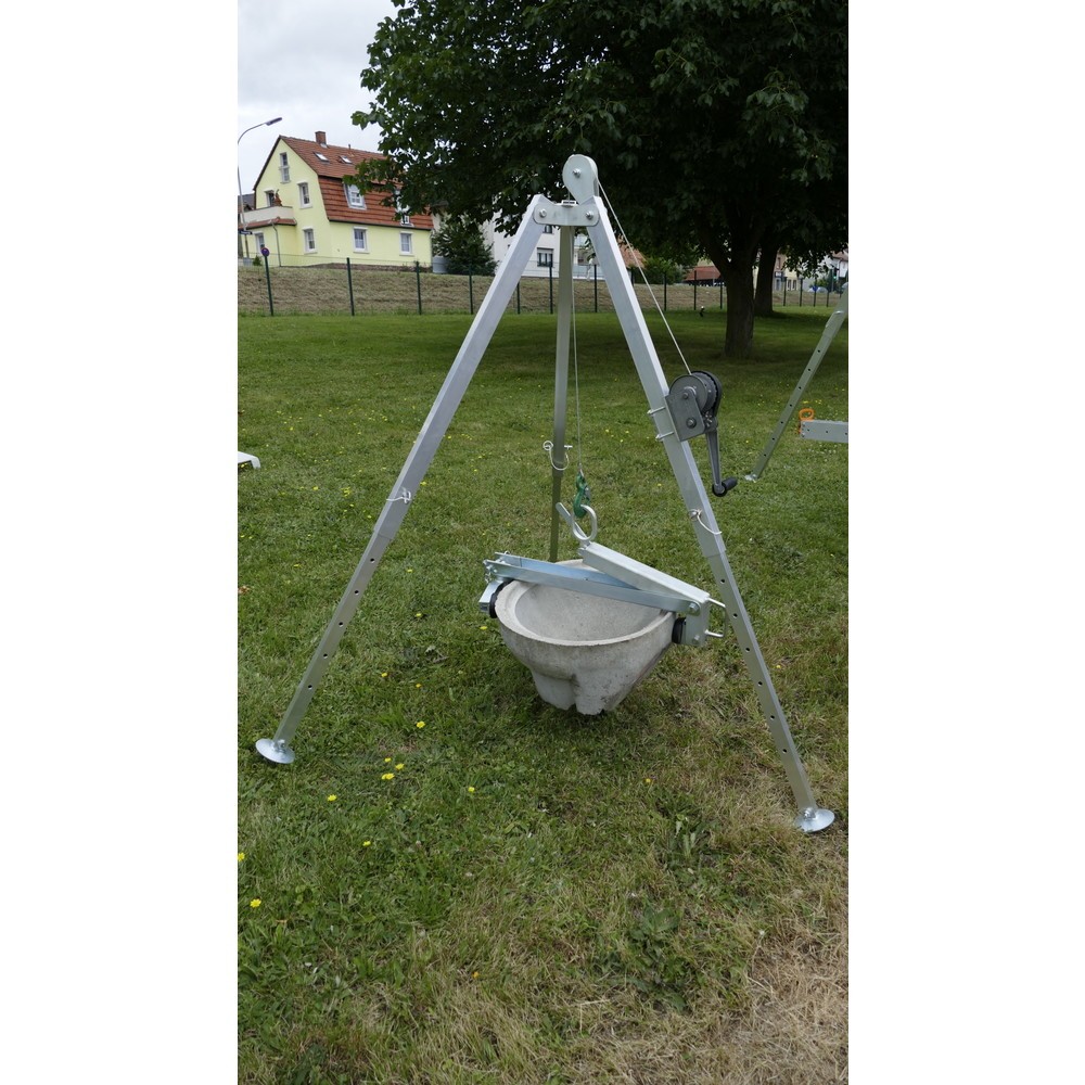 Productafbeelding nr. 3: Aluminium driepoot DW-200 met lier, min./max. steunlengte 1180 / 1880 mm, totale hefhoogte 5000 mm, draagvermogen 200 kg