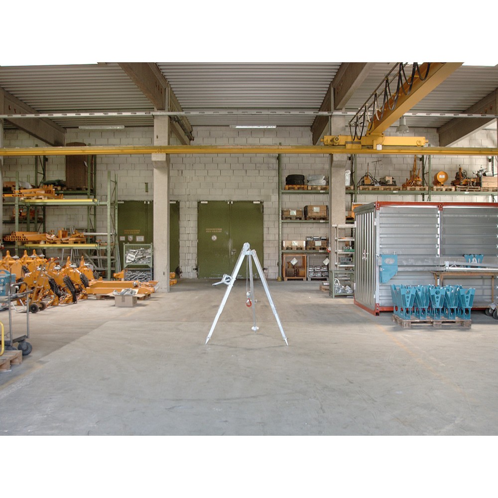 Product afbeelding: Aluminium driepoot DW-200 met lier, min./max. steunlengte 1180 / 1880 mm, totale hefhoogte 5000 mm, draagvermogen 200 kg
