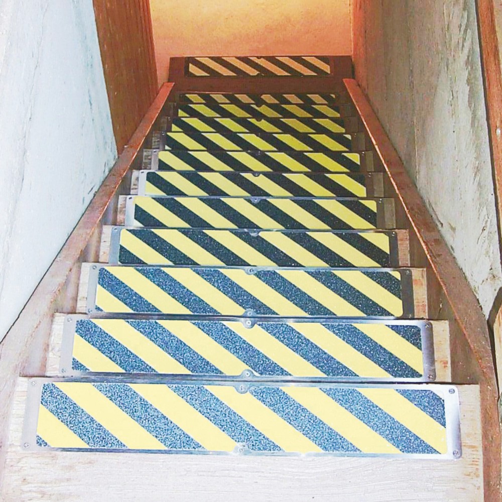 Produktabbildung Nr. 2: Anti-Rutschplatte, nachleuchtend, LxB 635 x 114 mm, schwarz-gelb