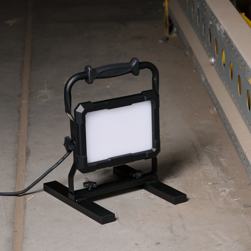 Produktabbildung Nr. 2: Arbeitsleuchte - 100W 9000lm 4000K IP65 - Schutz-Klasse II - baustellentauglich