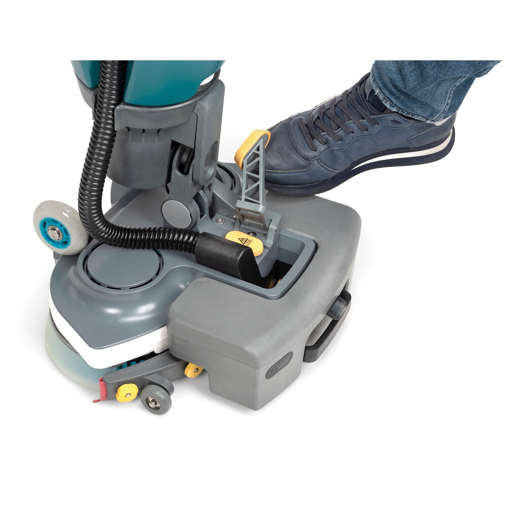 Produktabbildung Nr. 14: Tennant® Handgeführte Micro-Scheuersaugmaschine i-mop, mit gegenläufigen Doppelbürsten, Arbeitsbreite 368 mm
