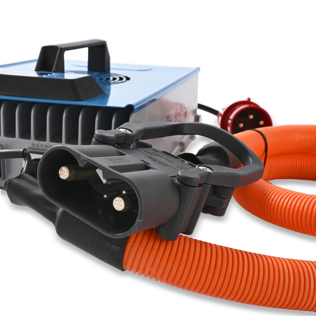 Externes Ladegerät D400, 80 V, 60 A, CEE red 32A, 5-pin - 3P+N+E für AntOn by Jungheinrich Elektro-Stapler CBH 2.0 Produktabbildung Nr. 6: Externes Ladegerät D400, 80 V, 60 A, CEE red 32A, 5-pin - 3P+N+E für AntOn by Jungheinrich Elektro-Stapler CBH 2.0