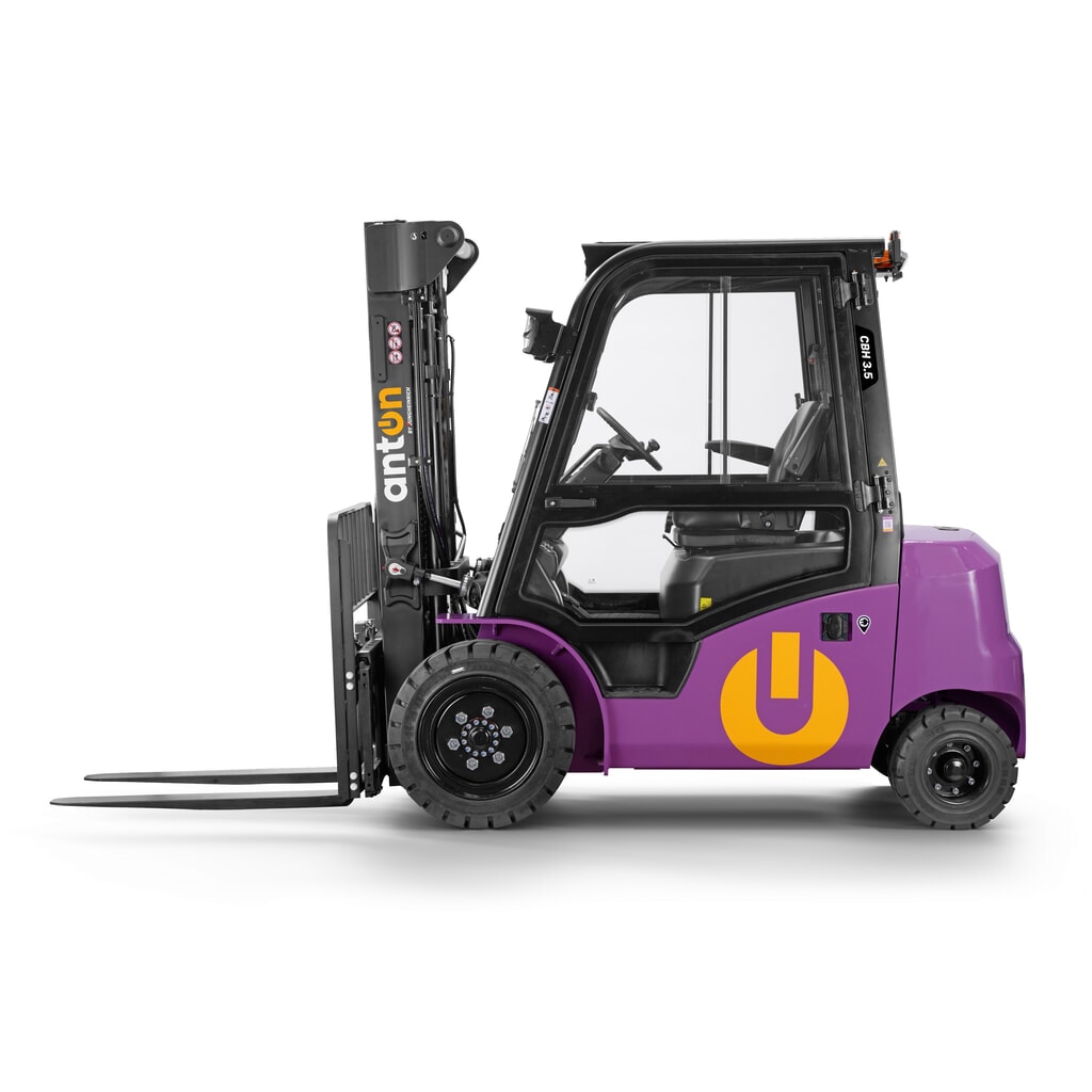 AntOn by Jungheinrich Elektro-Stapler CBH 3.5 mit Dreifach-Teleskop-Hubgerüst, Hubhöhe 4800 mm, Tragfähigkeit 3500 kg, Wetterschutzkabine Comfort, inklusive externem Ladegerät 80 V, 60 A, CEE, 5-pin Produktabbildung Nr. 4: AntOn by Jungheinrich Elektro-Stapler CBH 3.5 mit Dreifach-Teleskop-Hubgerüst, Hubhöhe 4800 mm, Tragfähigkeit 3500 kg, Wetterschutzkabine Comfort, inklusive externem Ladegerät 80 V, 60 A, CEE, 5-pin
