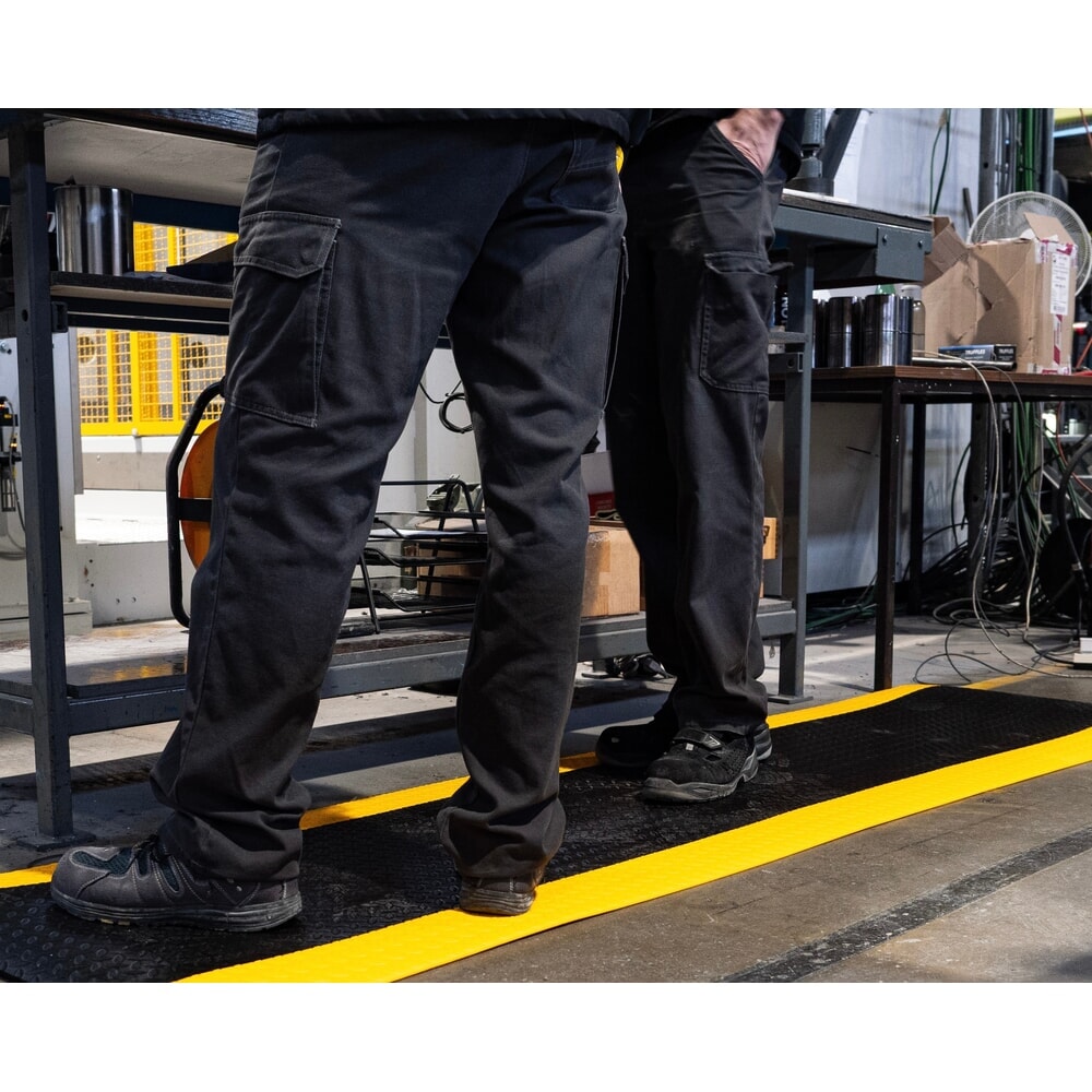 Produktabbildung Nr. 3: REBOURNE® Anti-Ermüdungsmatte W2, für Standzeit bis 8 Stunden, Raute, schwarz/gelb, BxL 600 mm x 910 mm