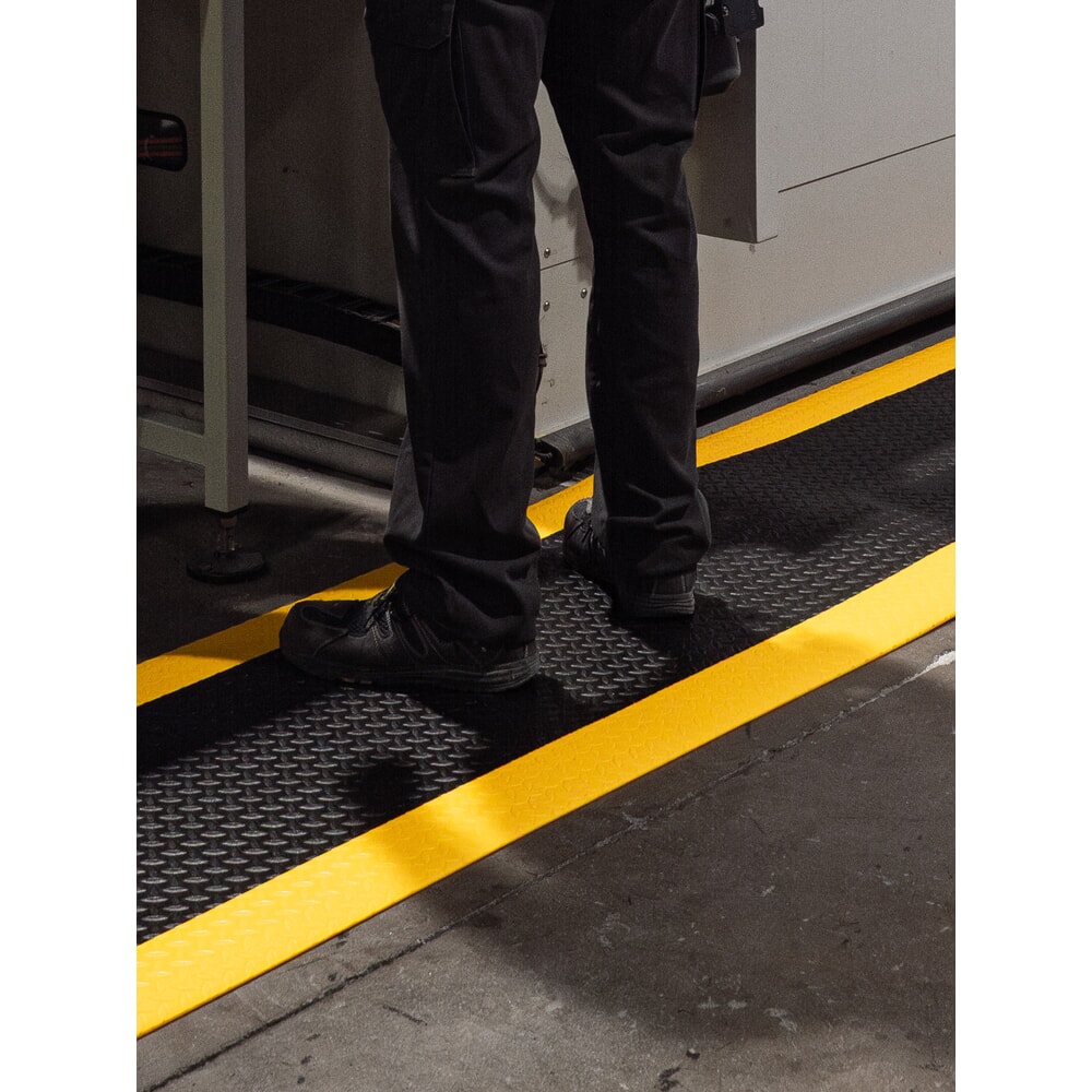 Produktabbildung Nr. 4: REBOURNE® Anti-Ermüdungsmatte W2, für Standzeit bis 8 Stunden, Raute, schwarz/gelb, BxL 600 mm x 910 mm