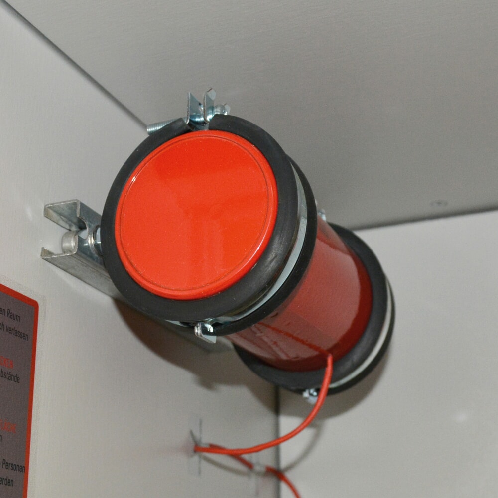 Produktabbildung Nr. 2: LaCont Akku-Sicherheitsschrank Safe Pro 90, für Lithium-Ionen Batterien, 2 x 10 Steckplätze, mit Brandunterdrückung