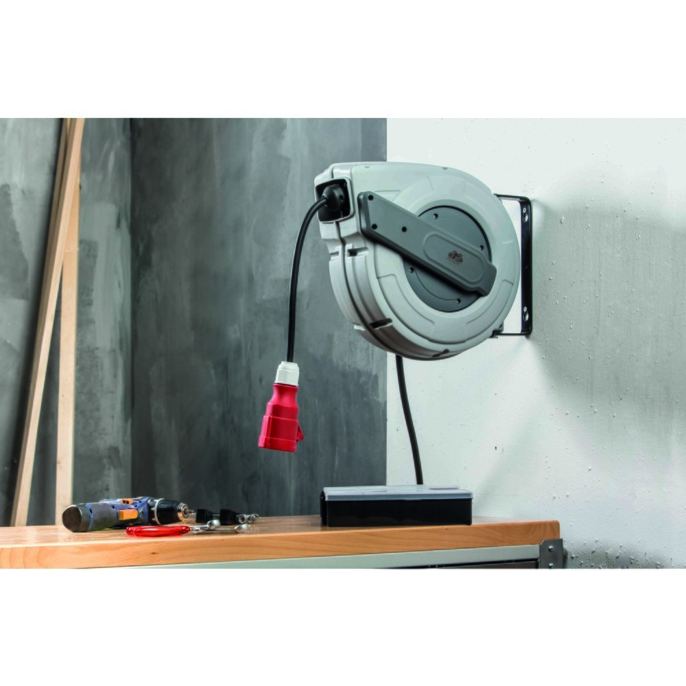 Produktabbildung Nr. 2: autom. CEE-Kabelaufroller 400V, 10 m Kupp­lungs­lei­tung und 1 m Ste­cker­zu­lei­tung H07RN-F 5G1,5