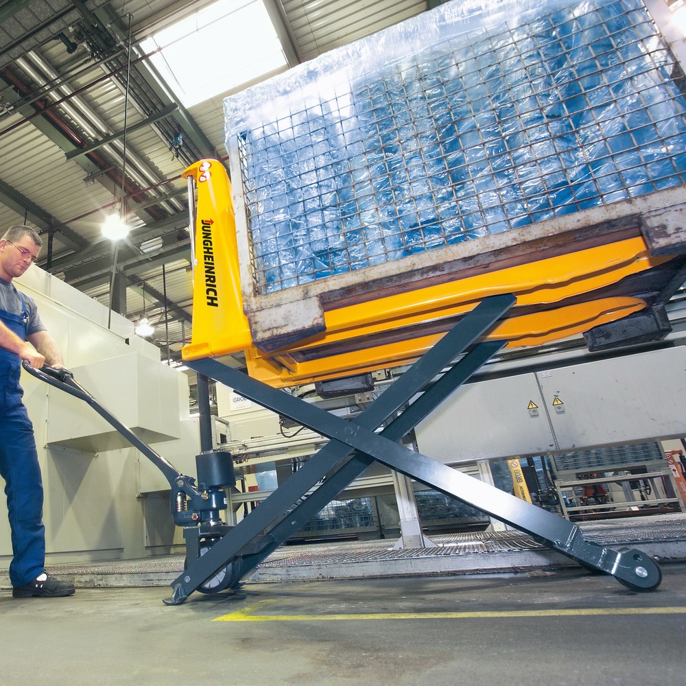 Produktabbildung Nr. 6: B-Ware Jungheinrich Scheren-Hubwagen AMX 10, TK 1.000 kg, Vollgummi/Nylon