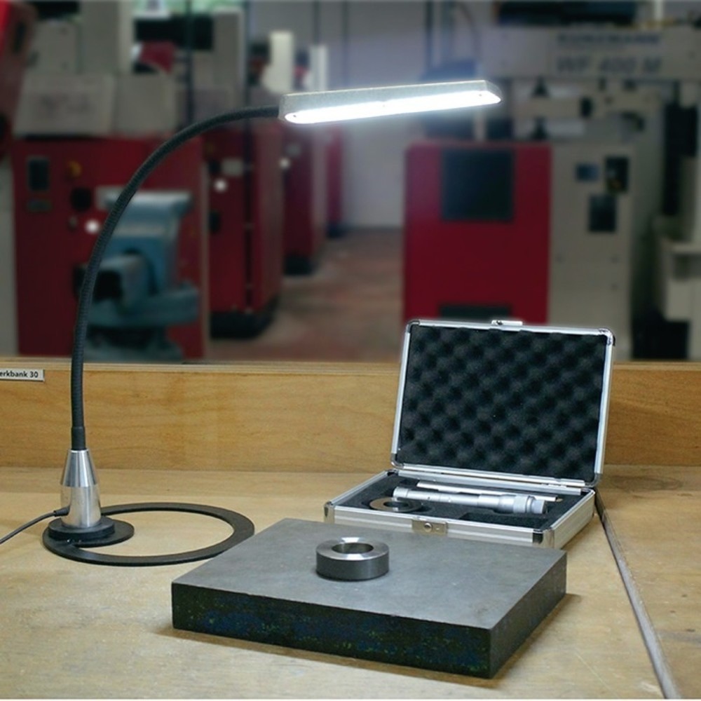 Produktabbildung Nr. 3: BAUER & BÖCKER LED-Arbeitsleuchte Silhouette, 10 W 960 lm