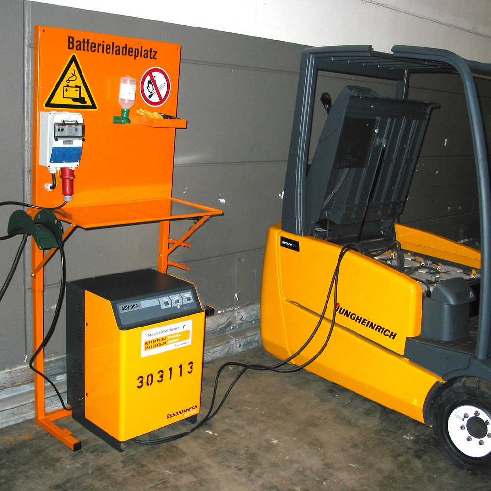 N° de l'image du produit 2 : Bauer® Poste de charge pour batterie type BL