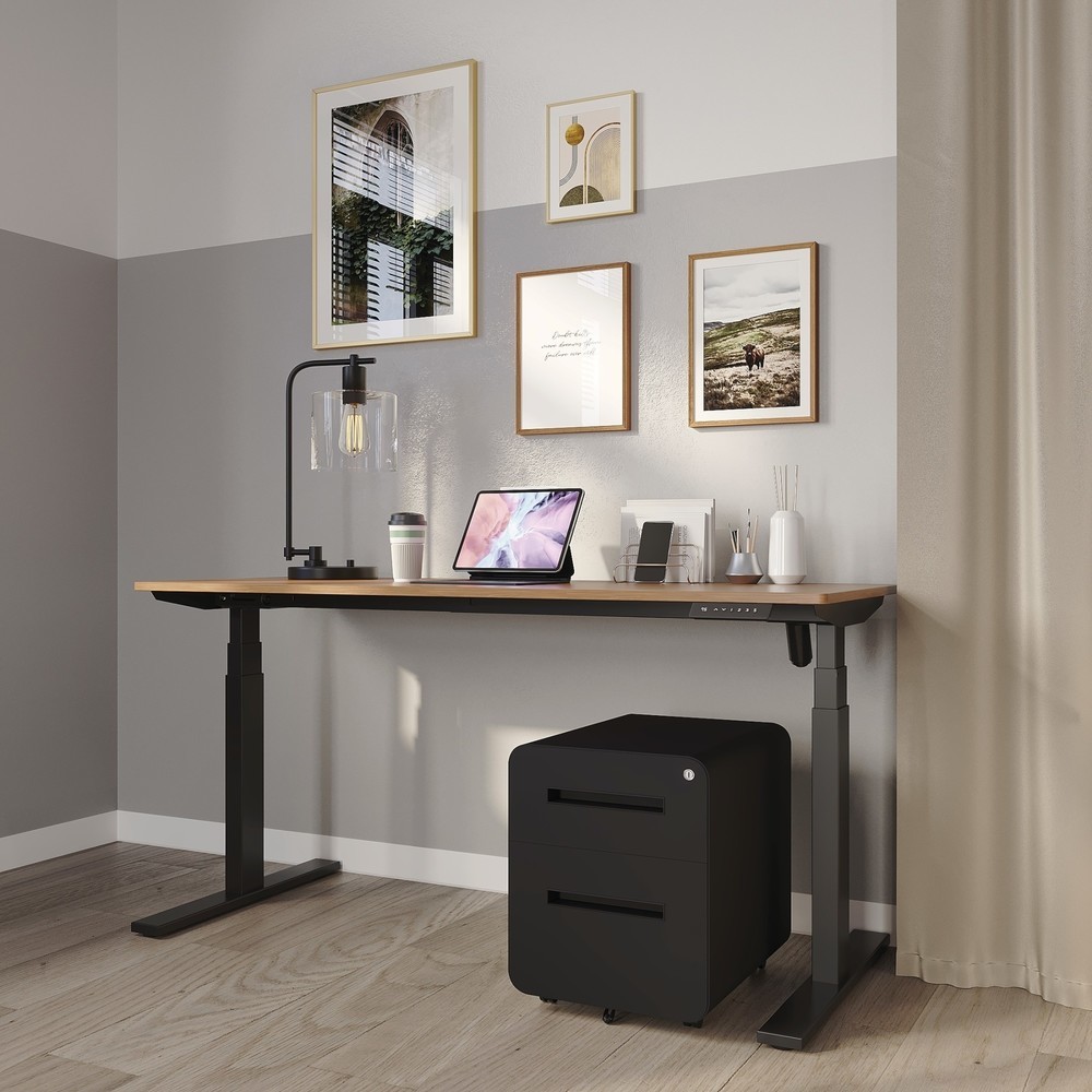 Produktabbildung Nr. 1: BISLEY Büromöbel-Set Easy Starter, elektrisch höhenverstellbarer Tisch 160 x 80 cm, schwarz, walnuss, Rollcontainer schwarz mit 1 Schublade + 1 Hängeregisterlade