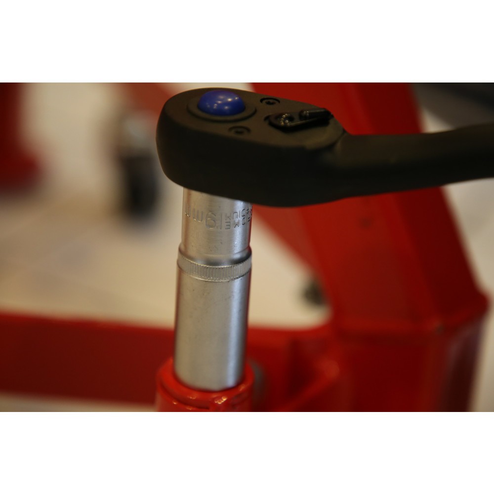Produktabbildung Nr. 13: BRILLIANT TOOLS 1/2" Sechskant-Stecknuss, lange Ausführung, 19 mm