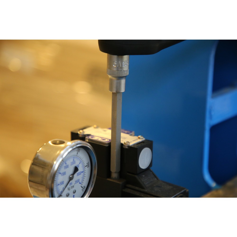 Produktabbildung Nr. 12: BRILLIANT TOOLS 1/2" Vielzahn-Bit-Stecknuss, 140 mm lang, M9