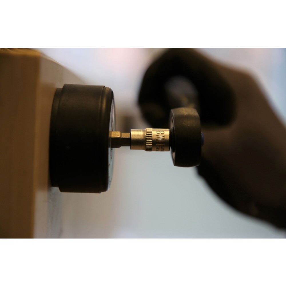 Produktabbildung Nr. 12: BRILLIANT TOOLS 1/4" Innensechskant Bit-Stecknuss, 8 mm