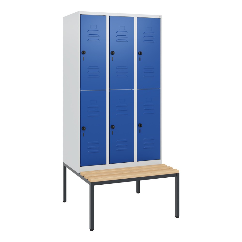 Produktabbildung: C+P Doppelstock-Spind Classic PLUS, 3 Abteile, HxBxT 1.950 x 900 x 815 mm, für Vorhängeschloss, untergebaute Bank aus Buche, lichtgrau, enzianblau