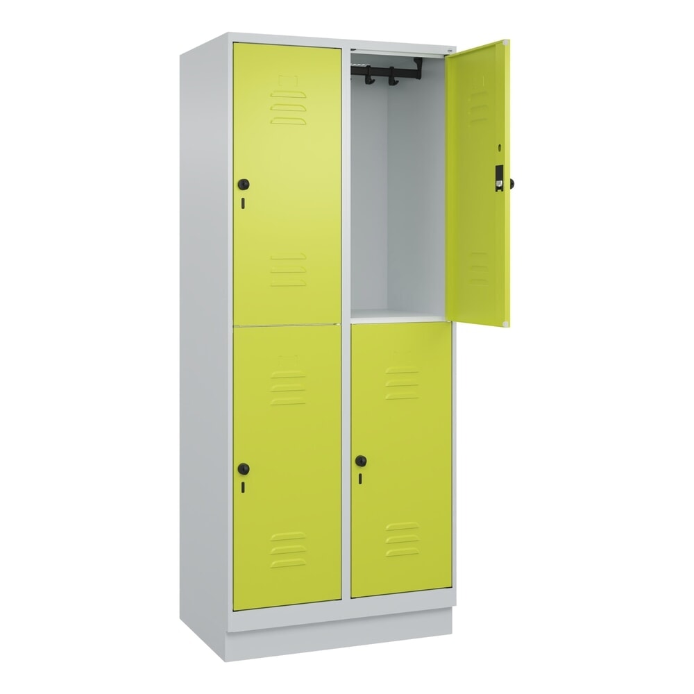 Produktabbildung: C+P Doppelstock-Spind Classic PLUS, Sockel, 2 Abteile, HxBxT 1.950 x 800 x 500 mm, lichtgrau, clowngrün, 4 Fächer, für Vorhängeschloss
