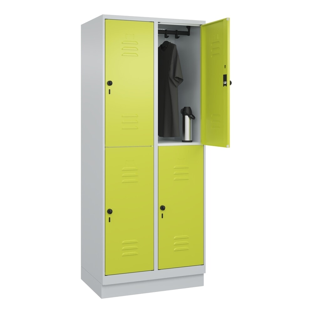 Produktabbildung Nr. 10: C+P Doppelstock-Spind Classic PLUS, Sockel, 2 Abteile, HxBxT 1.950 x 800 x 500 mm, lichtgrau, clowngrün, 4 Fächer, für Vorhängeschloss