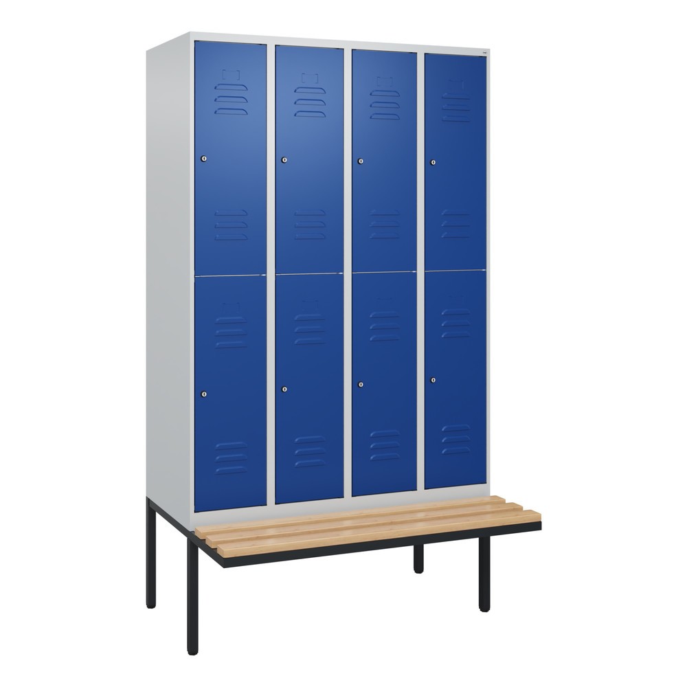 Produktabbildung: C+P Doppelstock-Spind Classic PLUS, 4 Abteile, HxBxT 2.120 x 1.200 x 815 mm, Zylinderschloss, auskragende Bank aus Buche, lichtgrau, enzianblau