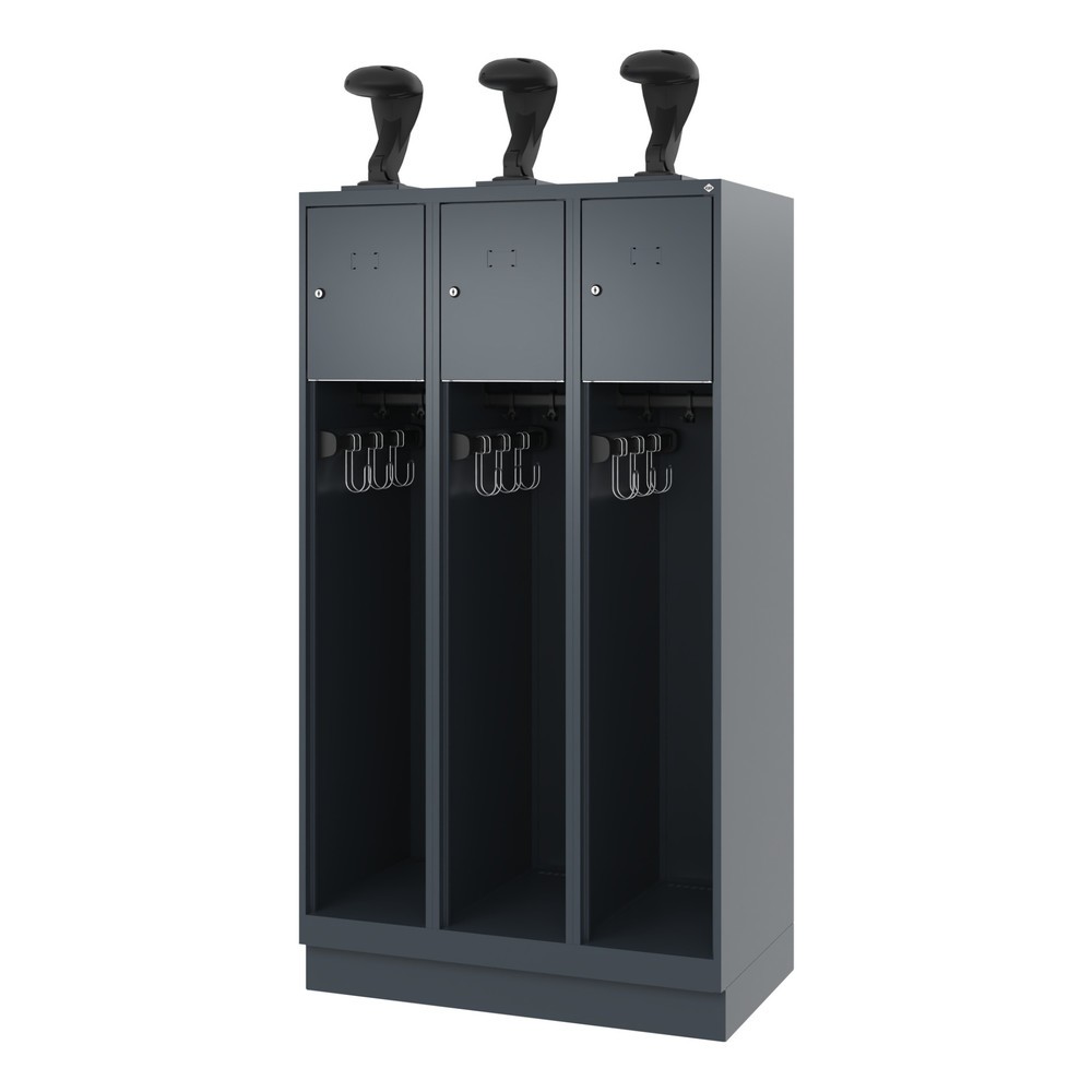Produktabbildung Nr. 5: C+P Feuerwehrspind YOUNGSTER, Sockel, 3 Abteile, HxBxT 1.530 x 900 x 500 mm, anthrazitgrau, mit Helmhalter