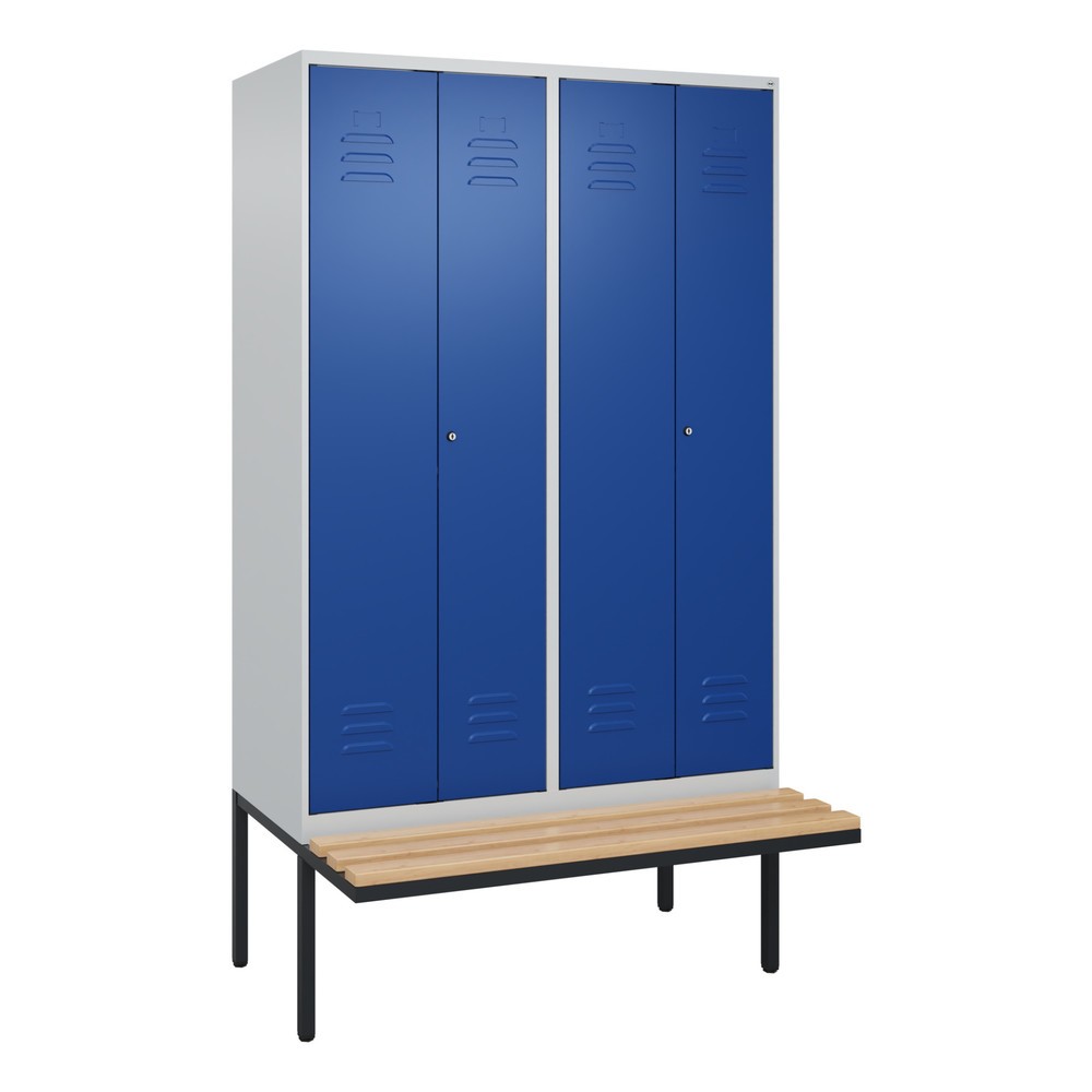 Produktabbildung: C+P PSA Doppel-Spind Classic PLUS, 4 Abteile, HxBxT 2.120 x 1.200 x 815 mm, Zylinderschloss, auskragende Bank aus Buche, lichtgrau, enzianblau