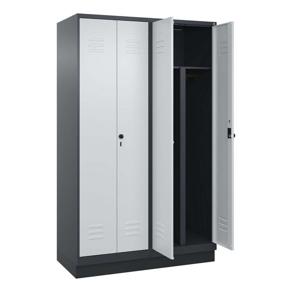 Produktabbildung: C+P PSA Doppel-Spind Classic PLUS, Sockel, 4 Abteile, HxBxT 1.950 x 1.200 x 500 mm, anthrazitgrau, lichtgrau, für Vorhängeschloss