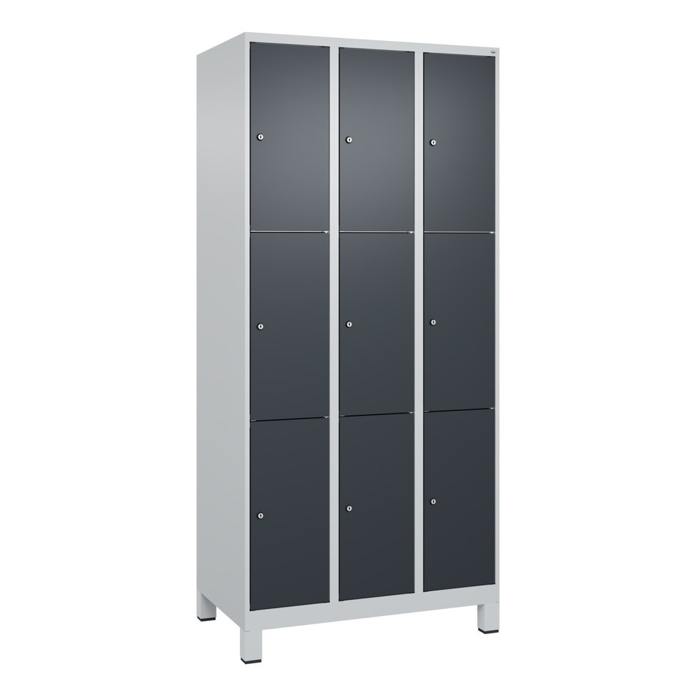 Produktabbildung: C+P Schließfachschrank Classic PLUS, Füße, 3 Abteile, HxBxT 1.950 x 900 x 500 mm, lichtgrau, anthrazitgrau, 9 Fächer, Zylinderschloss
