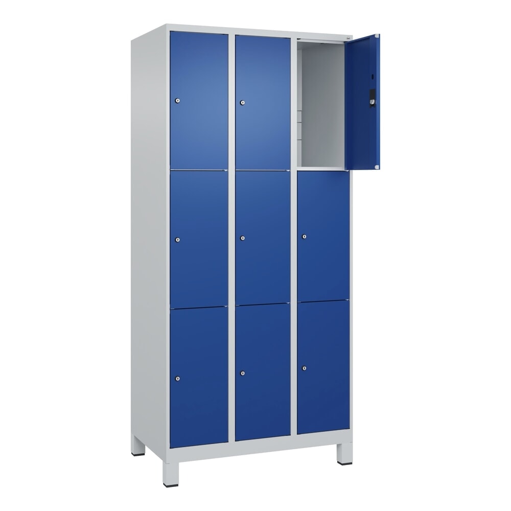 Produktabbildung: C+P Schließfachschrank Classic PLUS, Füße, 3 Abteile, HxBxT 1.950 x 900 x 500 mm, lichtgrau, enzianblau, 9 Fächer, Zylinderschloss