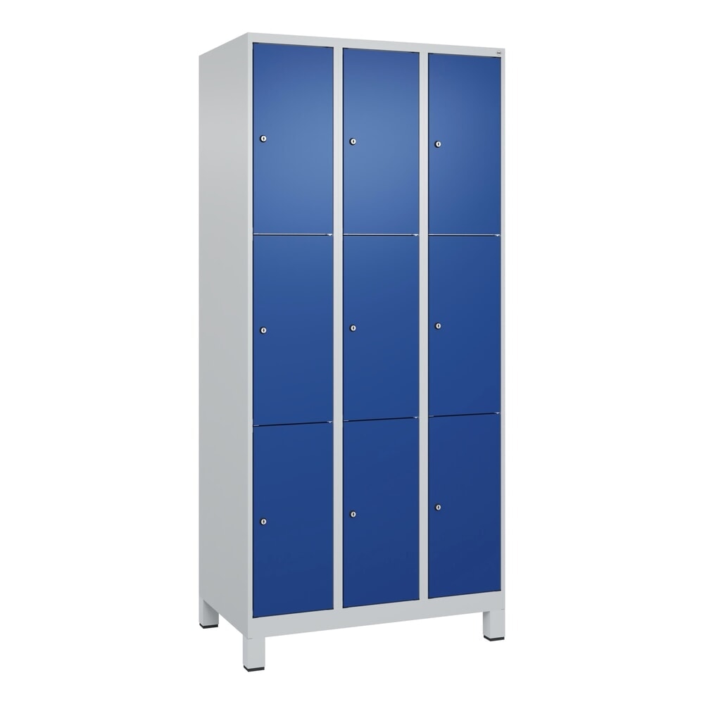 Produktabbildung Nr. 9: C+P Schließfachschrank Classic PLUS, Füße, 3 Abteile, HxBxT 1.950 x 900 x 500 mm, lichtgrau, enzianblau, 9 Fächer, Zylinderschloss