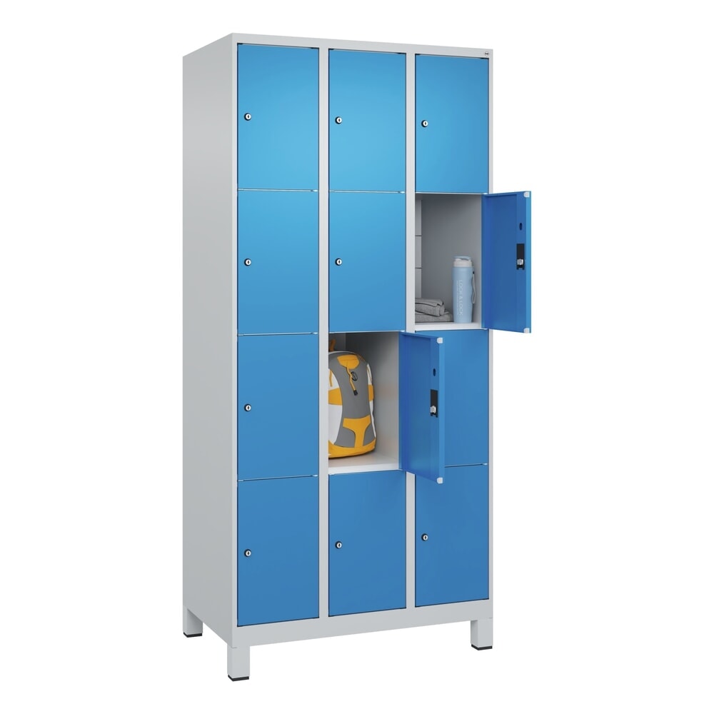 Produktabbildung Nr. 10: C+P Schließfachschrank Classic PLUS, Füße, 3 Abteile, HxBxT 1.950 x 900 x 500 mm, lichtgrau, lichtblau, 12 Fächer, Zylinderschloss