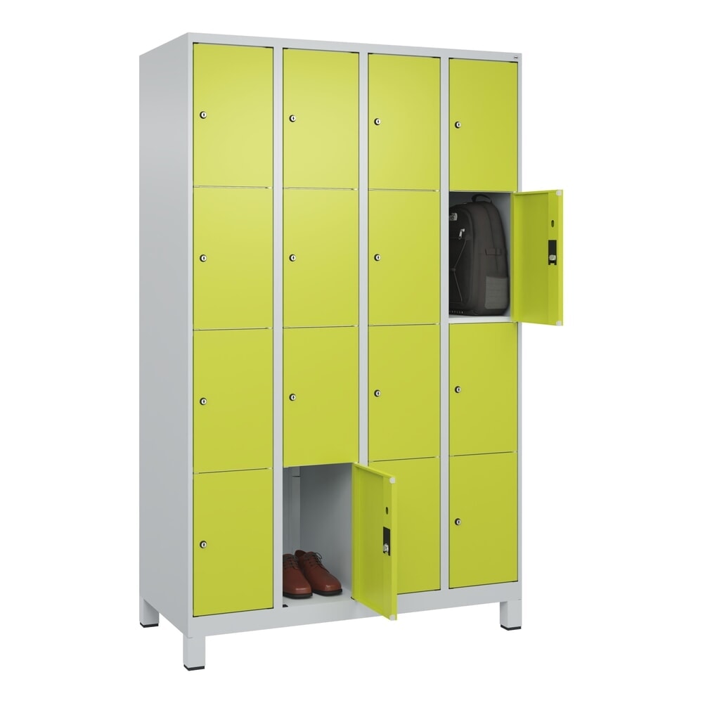 Produktabbildung Nr. 10: C+P Schließfachschrank Classic PLUS, Füße, 4 Abteile, HxBxT 1.950 x 1.200 x 500 mm, lichtgrau, clowngrün, 16 Fächer, Zylinderschloss