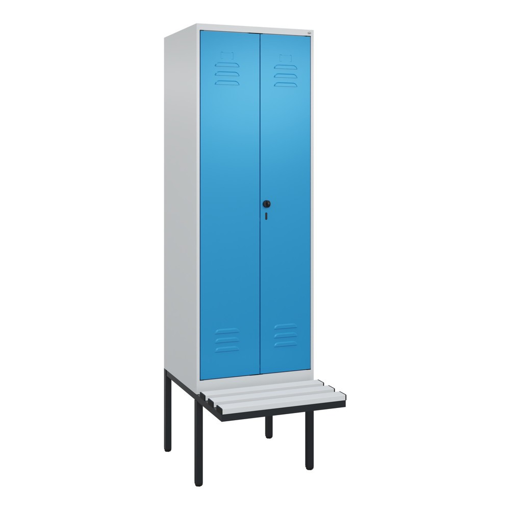 Produktabbildung: C+P Schwarz-Weiß-Spind Classic PLUS, 2 Abteile, HxBxT 2.120 x 600 x 815 mm, für Vorhängeschloss, auskragende Bank aus Kunststoff, lichtgrau, lichtblau