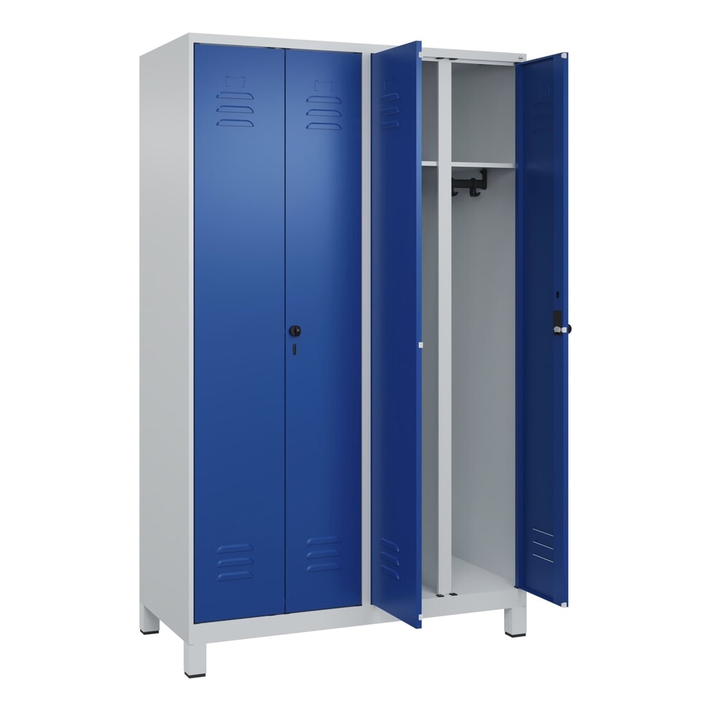 C+P Schwarz-Weiß-Spind Classic PLUS, Füße, 4 Abteile, HxBxT 1.950 x 1.200 x 500 mm, lichtgrau, enzianblau, für Vorhängeschloss Produktabbildung Nr. 1: C+P Schwarz-Weiß-Spind Classic PLUS, Füße, 4 Abteile, HxBxT 1.950 x 1.200 x 500 mm, lichtgrau, enzianblau, für Vorhängeschloss