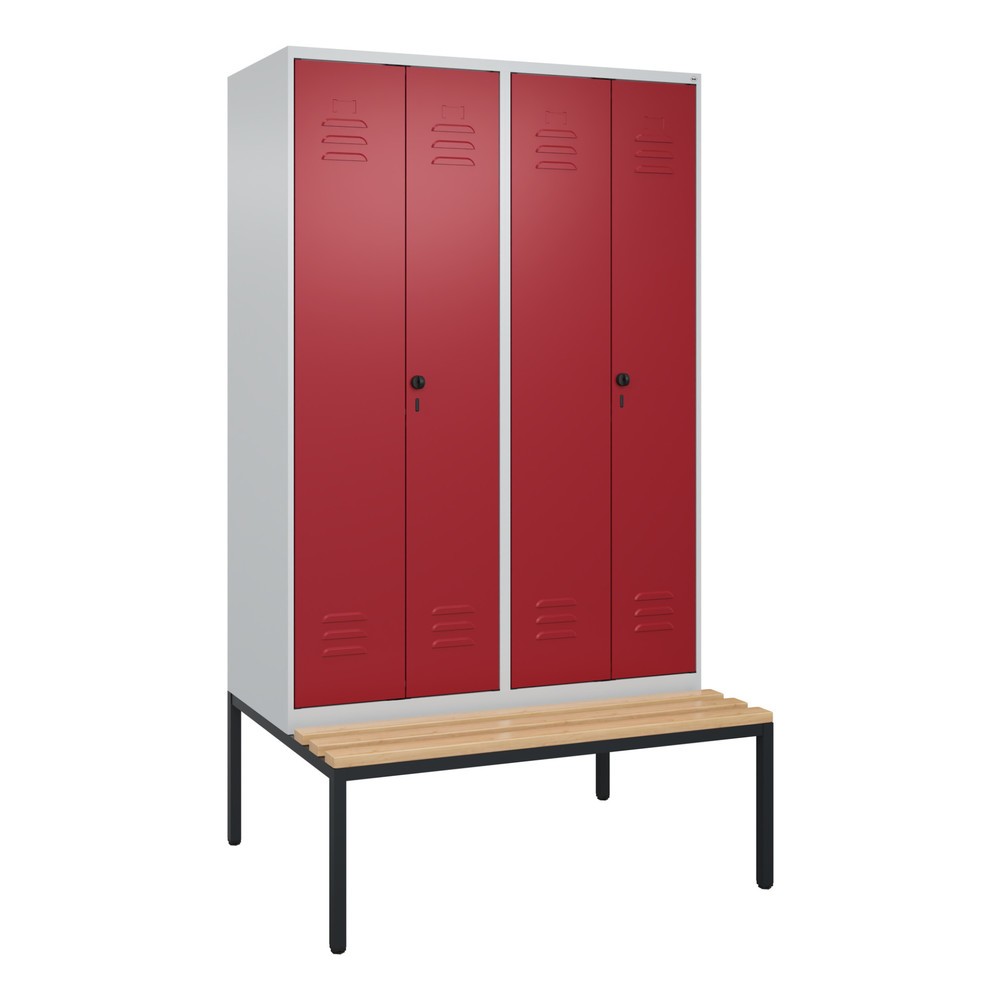 Produktabbildung: C+P Schwarz-Weiß-Spind Classic PLUS, 4 Abteile, HxBxT 2.120 x 1.200 x 815 mm, für Vorhängeschloss, untergebaute Bank aus Buche, lichtgrau, rubinrot