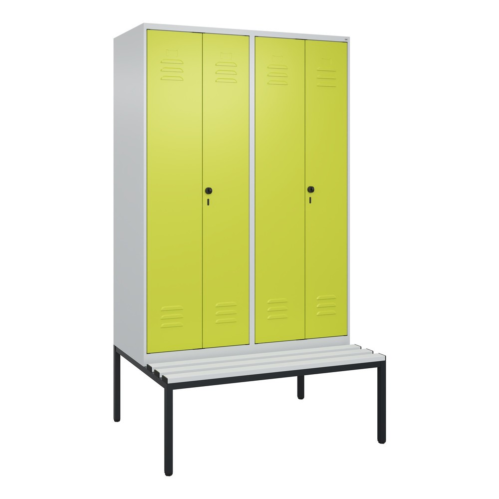 Produktabbildung: C+P Schwarz-Weiß-Spind Classic PLUS, 4 Abteile, HxBxT 2.120 x 1.200 x 815 mm, für Vorhängeschloss, untergebaute Bank aus Kunststoff, lichtgrau, clowngrün