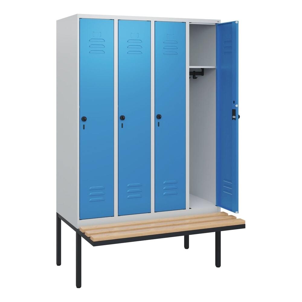 Produktabbildung: C+P Spind Classic PLUS, 4 Abteile, HxBxT 1.950 x 1.200 x 815 mm, für Vorhängeschloss, auskragende Bank aus Buche, lichtgrau, lichtblau