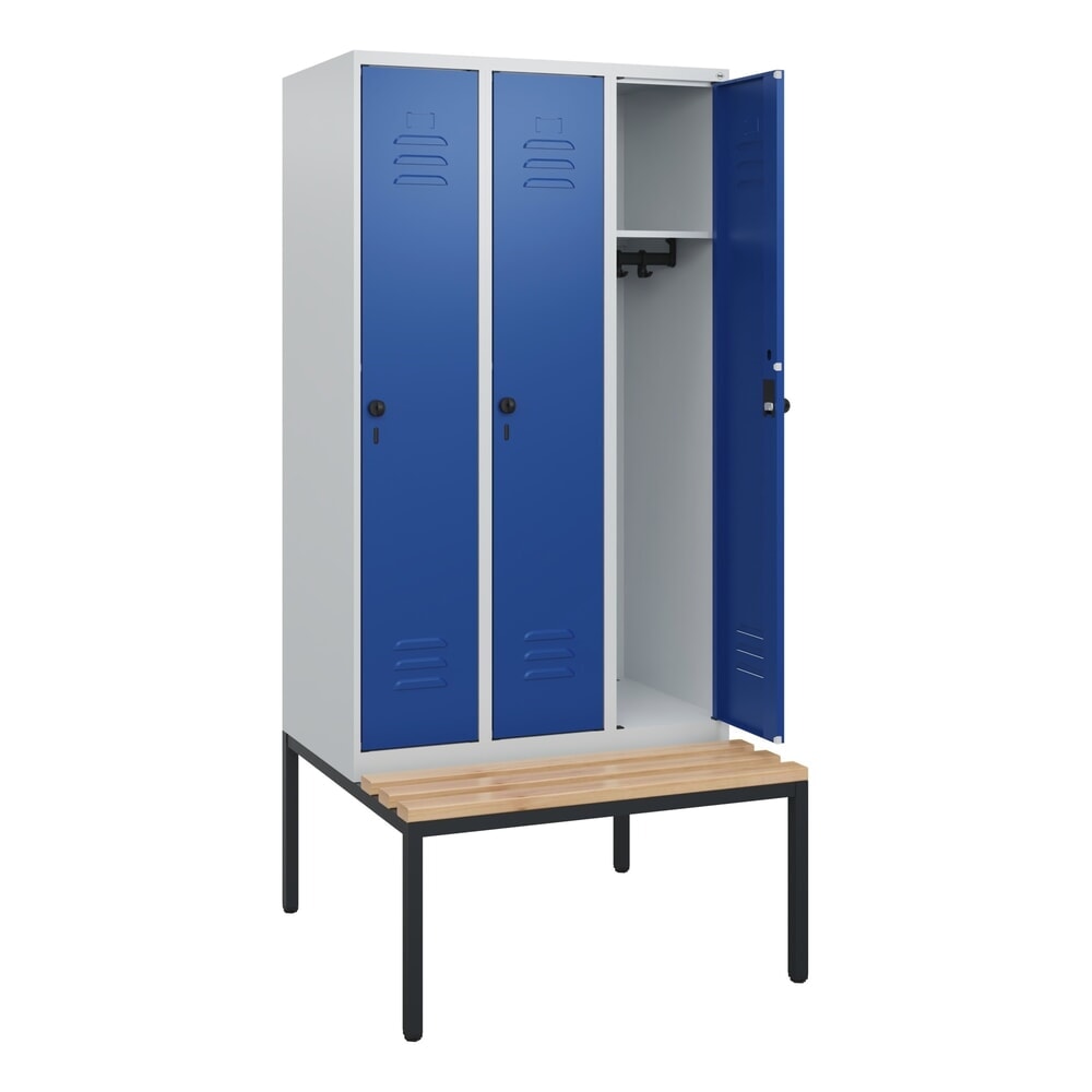 Produktabbildung: C+P Spind Classic PLUS, 3 Abteile, HxBxT 1.950 x 900 x 815 mm, für Vorhängeschloss, untergebaute Bank aus Buche, lichtgrau, enzianblau