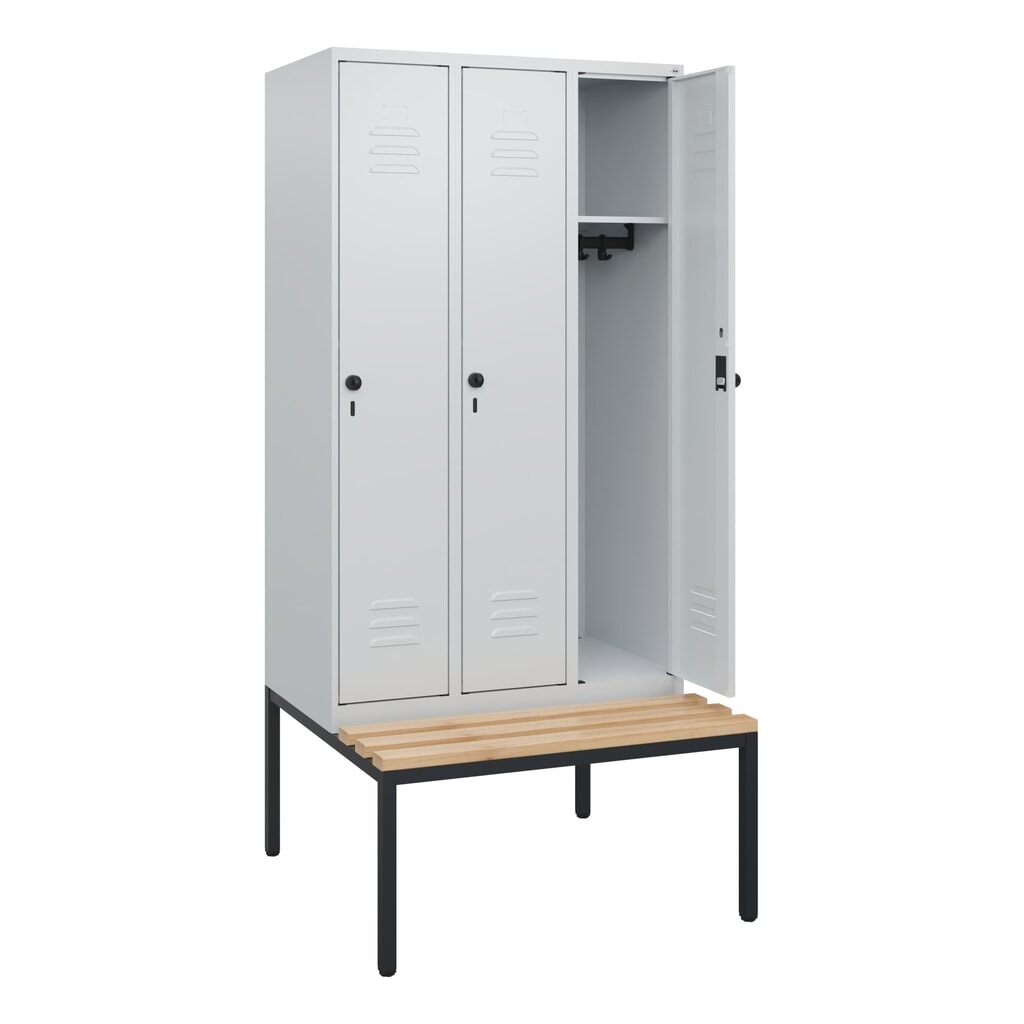 Produktabbildung Nr. 1: C+P Spind Classic PLUS, 3 Abteile, HxBxT 1.950 x 900 x 815 mm, für Vorhängeschloss, untergebaute Bank aus Buche, lichtgrau, lichtgrau
