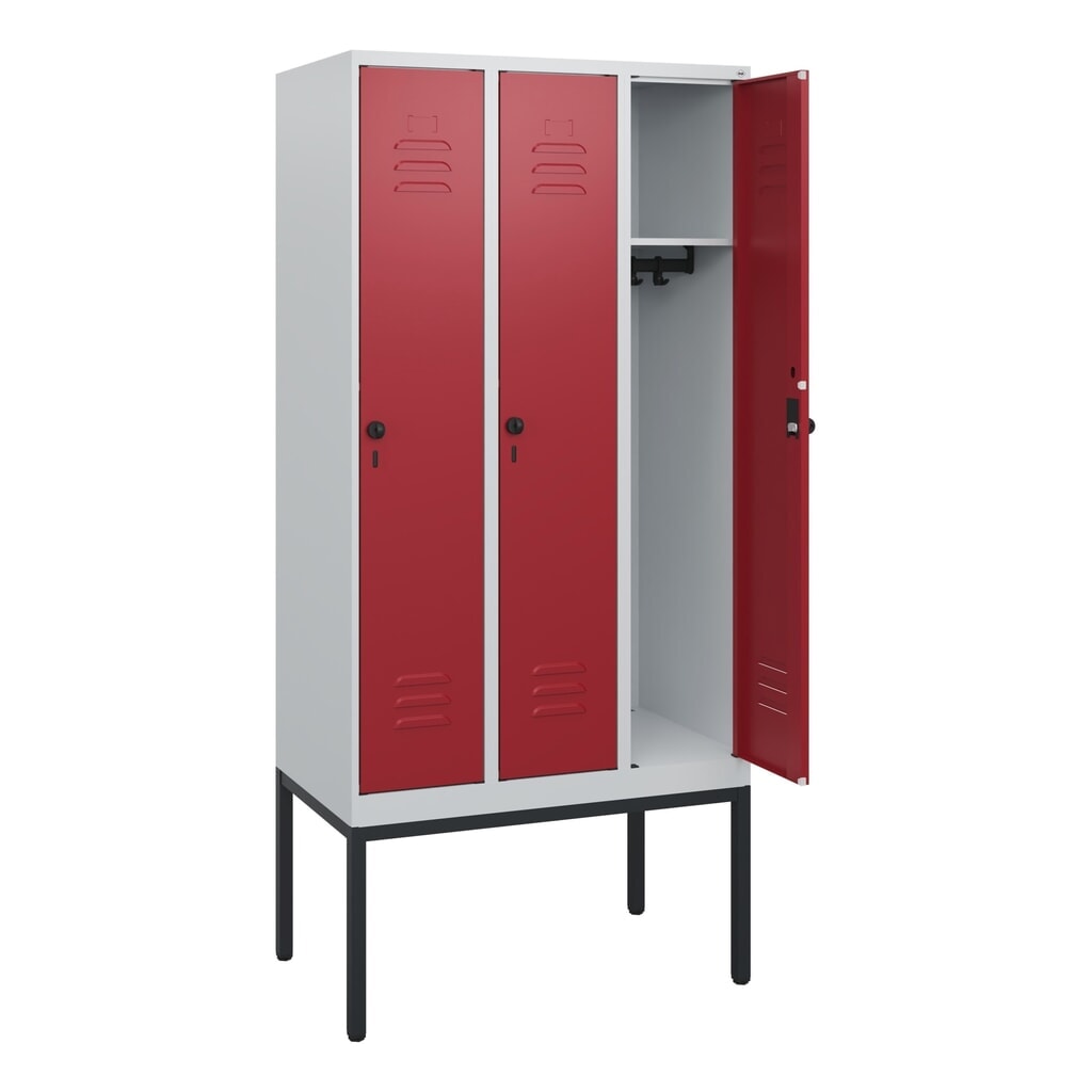 Produktabbildung Nr. 1: C+P Spind Classic PLUS, Gestell, 3 Abteile, HxBxT 1.950 x 900 x 500 mm, lichtgrau, rubinrot, für Vorhängeschloss, ohne Mitteltrennwand