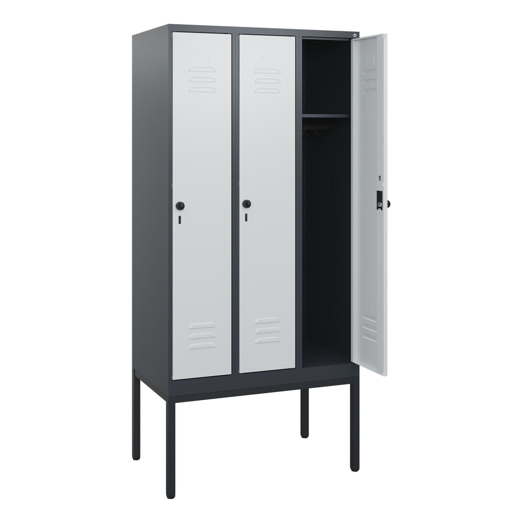 C+P Spind Classic PLUS, Gestell, 3 Abteile, HxBxT 1.950 x 900 x 500 mm, anthrazitgrau, lichtgrau, für Vorhängeschloss, ohne Mitteltrennwand Produktabbildung Nr. 1: C+P Spind Classic PLUS, Gestell, 3 Abteile, HxBxT 1.950 x 900 x 500 mm, anthrazitgrau, lichtgrau, für Vorhängeschloss, ohne Mitteltrennwand