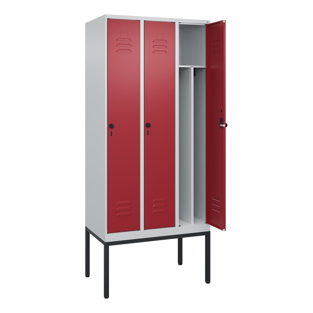 Produktabbildung: C+P Spind Classic PLUS, Gestell, 3 Abteile, HxBxT 2.120 x 900 x 500 mm, lichtgrau, rubinrot, für Vorhängeschloss, mit Mitteltrennwand
