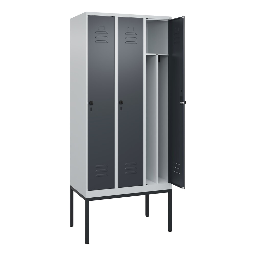Produktabbildung: C+P Spind Classic PLUS, Gestell, 3 Abteile, HxBxT 2.120 x 900 x 500 mm, lichtgrau, anthrazitgrau, für Vorhängeschloss, mit Mitteltrennwand