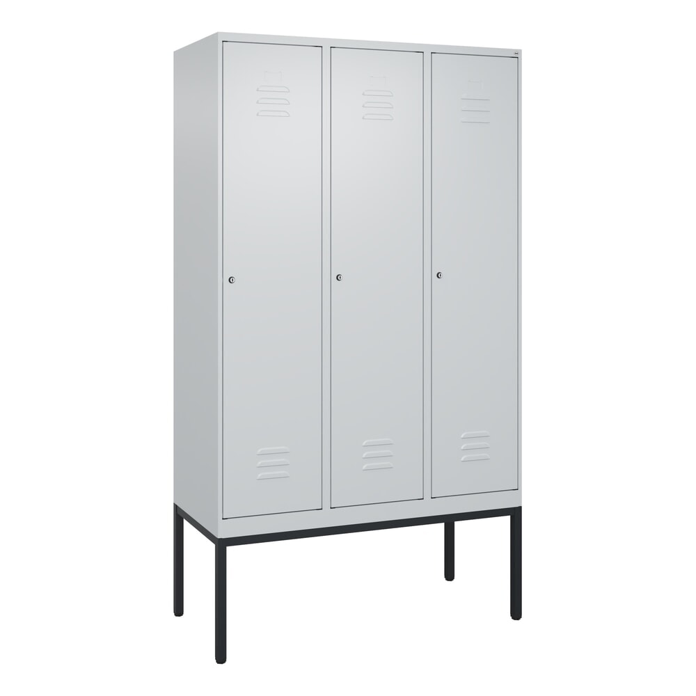 Produktabbildung Nr. 9: C+P Spind Classic PLUS, Gestell, 3 Abteile, HxBxT 2.120 x 1.200 x 500 mm, lichtgrau, lichtgrau, Zylinderschloss, ohne Mitteltrennwand
