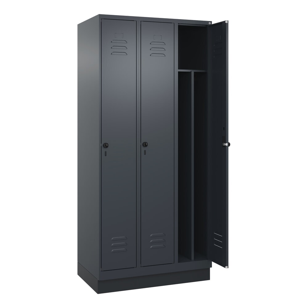 Produktabbildung Nr. 1: C+P Spind Classic PLUS, Sockel, 3 Abteile, HxBxT 1.950 x 900 x 500 mm, anthrazitgrau, anthrazitgrau, für Vorhängeschloss, mit Mitteltrennwand