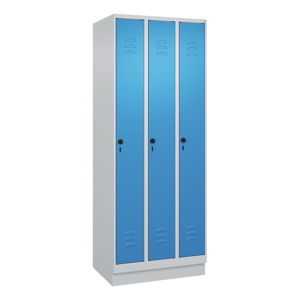 Produktabbildung Nr. 9: C+P Spind Classic PLUS, Sockel, 3 Abteile, HxBxT 1.950 x 750 x 500 mm, lichtgrau, lichtblau, für Vorhängeschloss, ohne Mitteltrennwand