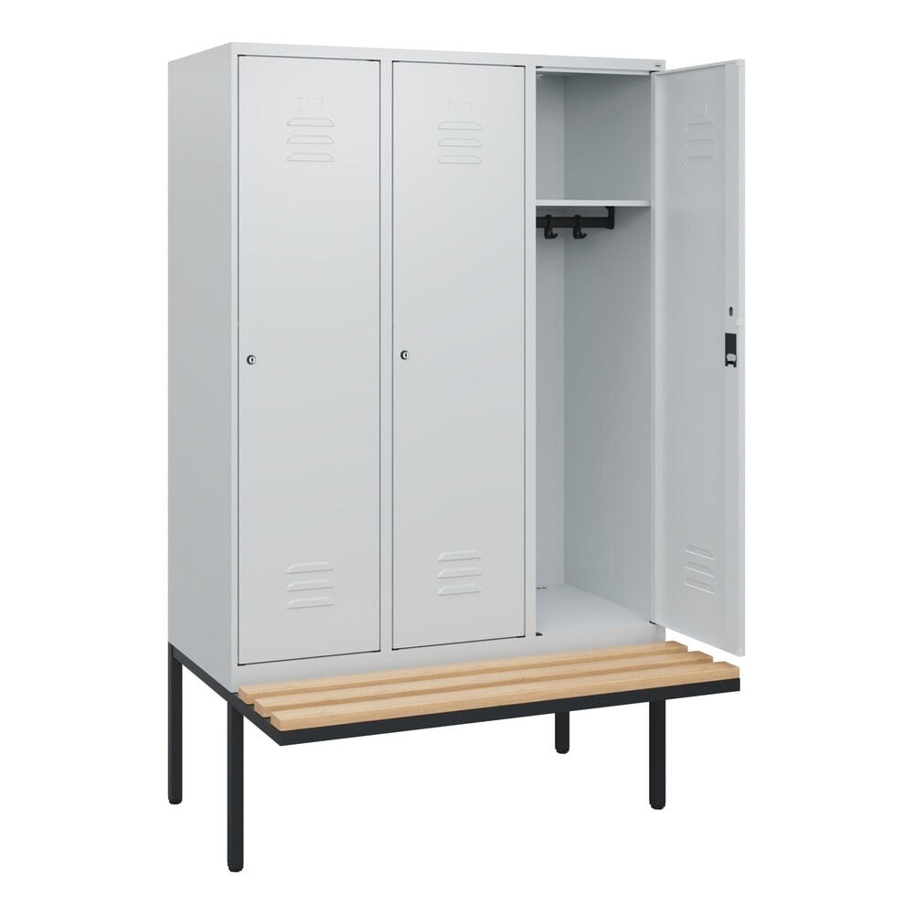 Produktabbildung: C+P Spind Classic PLUS, 3 Abteile, HxBxT 1.950 x 1.200 x 815 mm, Zylinderschloss, auskragende Bank aus Buche, lichtgrau, lichtgrau